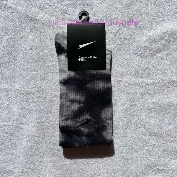 

fashion men's classic socks hook brand cotton tie dyed long tube street couple middle moisture absorption sock men women luxury medium, Black