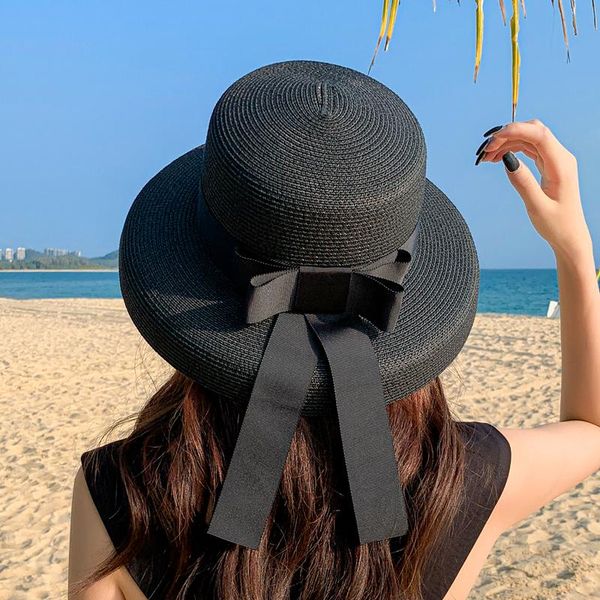 Cappelli a tesa larga Retro Round Top Cappello di paglia Ladies Sun Travel Holiday Visor Vintage Women Beach Bianco e nero all'ingrosso CeremonyWide