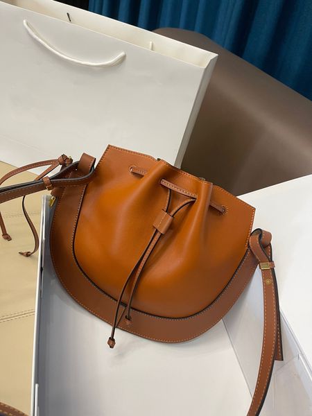 

luxury retro shoulder bag style soft leather handbag adjustable straps womens bags color matching purse size 30x25cm brown