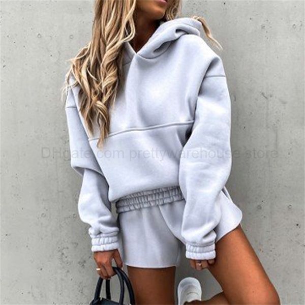 

sleeve women's training gown two sets of old brads long sleeves, White