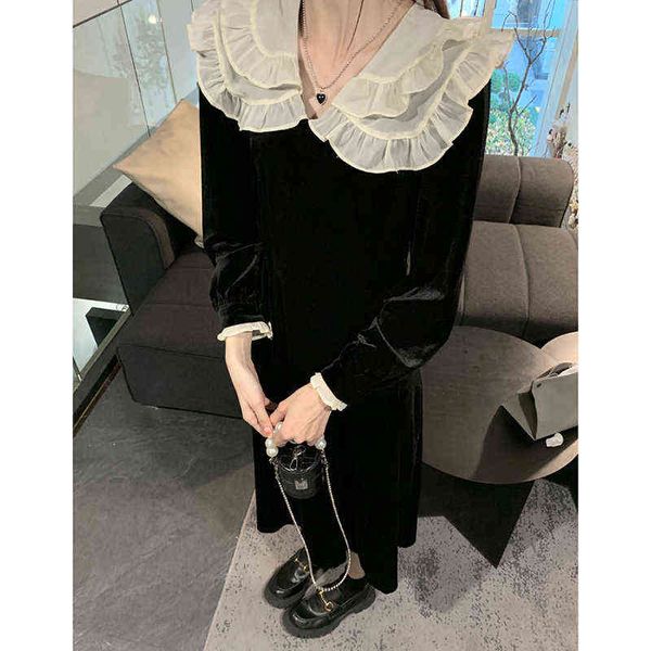 

spring and autumn maternity clothes long sleeve double layers peter pan collar pregnant woman velvet dress black dresses j220628, White