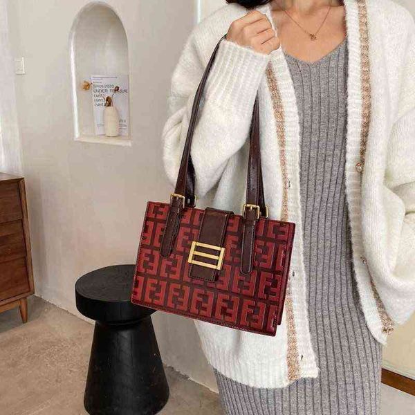 

handbags outlet genuinewomen's 2022 new western style shoulder retro underarm versatile bag