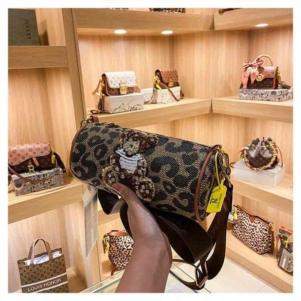 

68% off 60% off quality guangzhou women's new diamond bear shoulder high capacity handbag commuter tote bagno2a