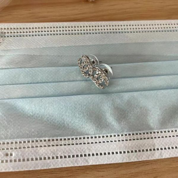 Koreanische Modebriefe Designer -Hengst Ohrringe Luxus leuchtender Kristall Silber Gold Geometrisch berühmte Frauen Ohrringe Hochzeitsfeier Schmuck