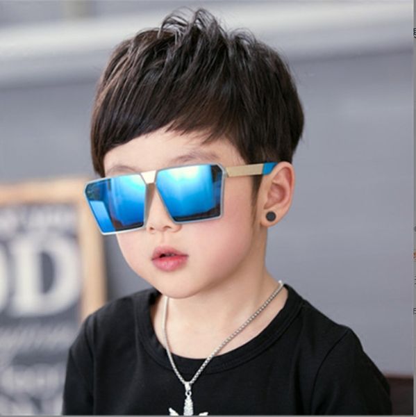 Novos óculos de sol da moda Kids Square Children One Piece Lens Goggle meninos meninas de grandes dimensões pretas coloridas tons sem aro por atacado