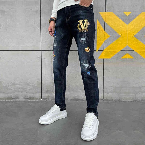 

jeans men's spring and summer new style personalized hole brand embroidery fashion slim fit elastic leggings, Blue