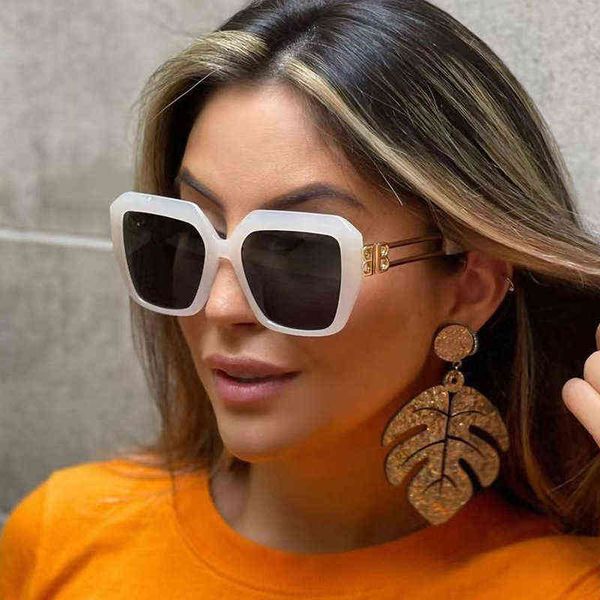 

sun glass new fashion style large frame irregular square women's sunglasses sunscreen sunglasses, White;black