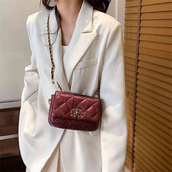 

explosive models 70% off 2022 new fashion handbags sense niche chain female lingge small square