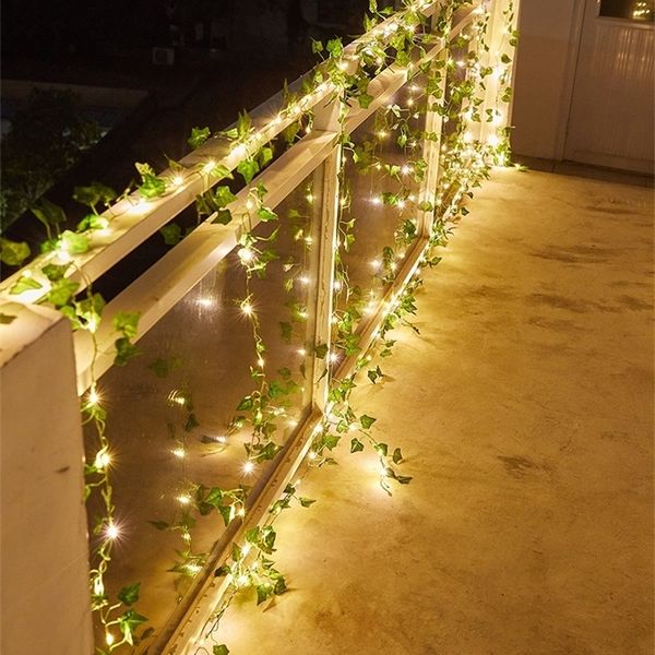 Luzes de cordas LED 2m 20lled 5m 50Led Maple Leaf Garland Fada de Natal para o quarto de casa Decoração do pátio de parede 220809