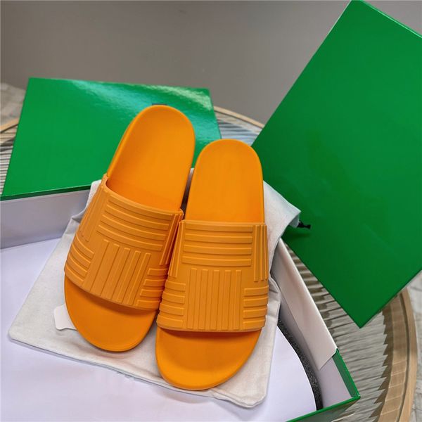 

summer new lovers men and women slippers the most tide to wear a series of staggered grain flat bottom slippers, Black