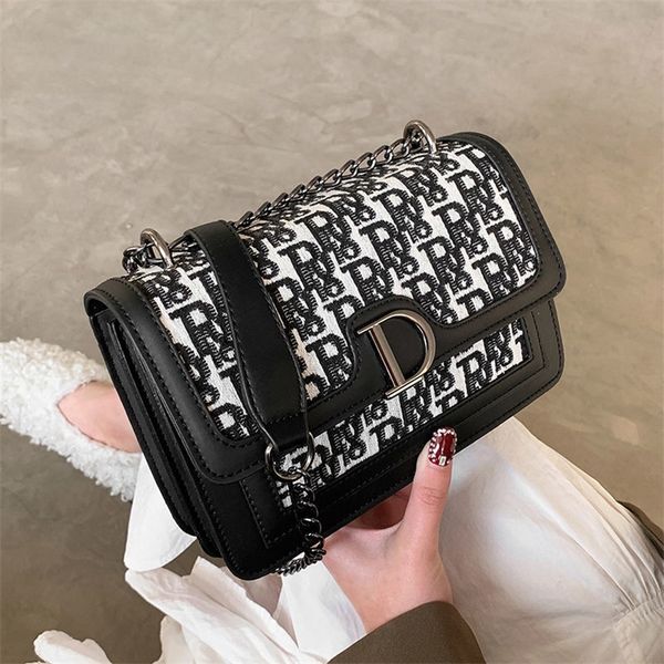 

ins women's new fashion hong kong style messenger foreign style versatile chain one shoulder small square bag 90% off wholesale online