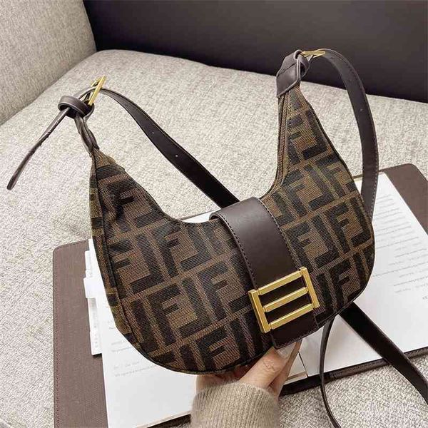 

70% factory online sale club french crescent single shoulder cross arm bag