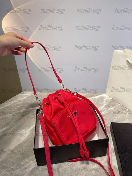 

women designer nylon shoulder bag duet drawstring bucket bag tessuto small luxury fabric crossbody handle bag re-nylon top