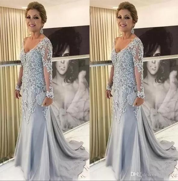 

2023 silver gray mermaid plus size mother of the bride dress v neck long sleeves lace appliques tulle beads sweep train party evening gowns, Black;red