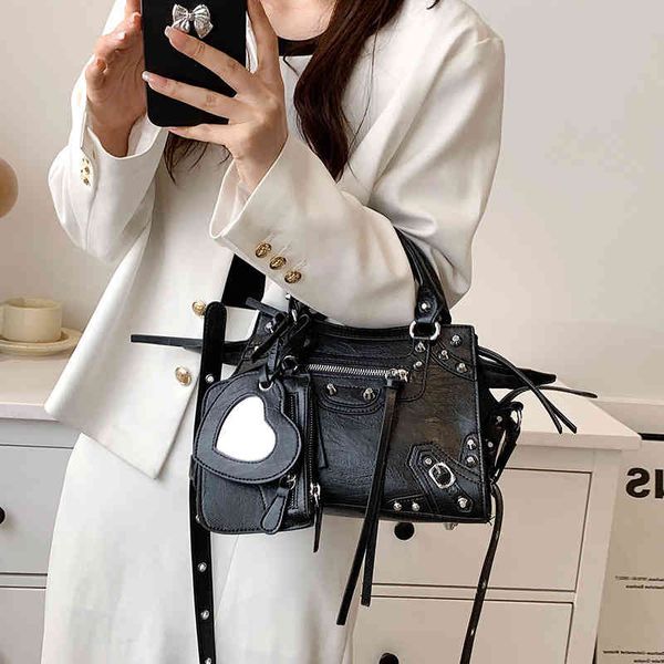 

handbags folding rivet locomotive 2022 new armpit tote bag sling one shoulder messenger women's