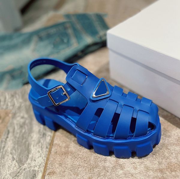 

woman foam rubber sandals chunky yet lightweight design of monolith sole beach footwear womens platform heels sandal slippers light blue bla, Black