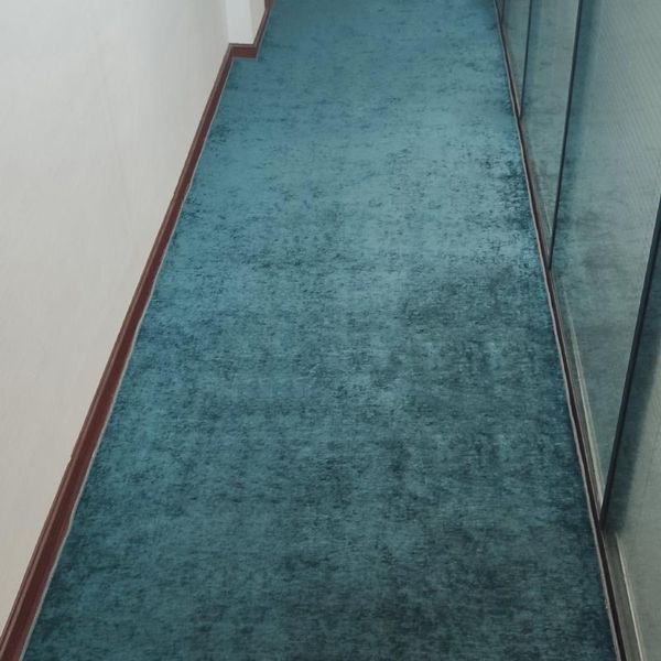 Teppiche Passen Sie den nordischen einfarbigen Flurteppich Home/el Corridor Aisle Long Rug Bay Window Tatami Mat Entrance Kitchen MatCarpets an