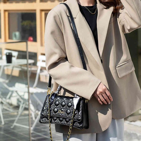 

crossbody fashion one portable msenger bag women's 476 capacity retro female bags all-match shoulder messenger handbags