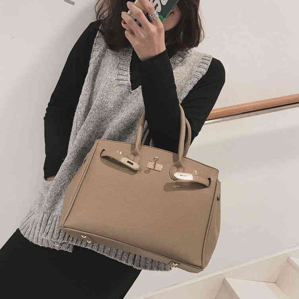 

luxury classic handbags birkins'ss bag women's platinum high sense capacity 2022 european and american fashion single shoulder mes