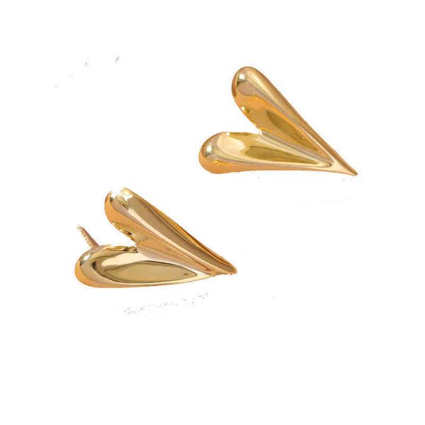 

charm new arrival women love heart stud earrings nickel alloy all match personality fashion accessories 220707, Golden