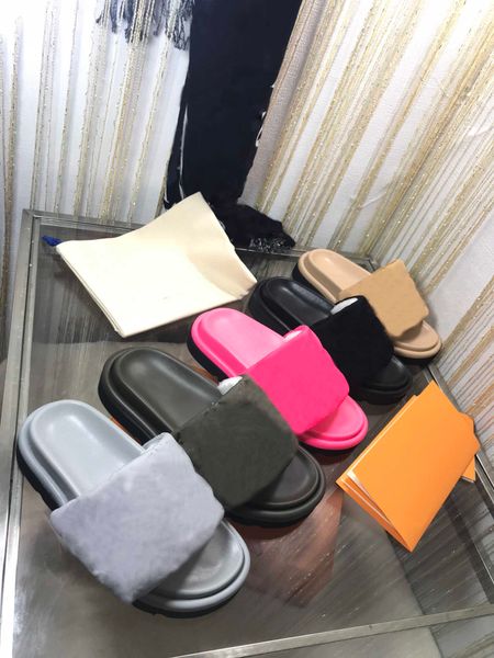 

2022 women slippers sandals pool pillow comfort mule waterfront pool waterproof slipper summer designer luxury fashion ladies beach flat, Black