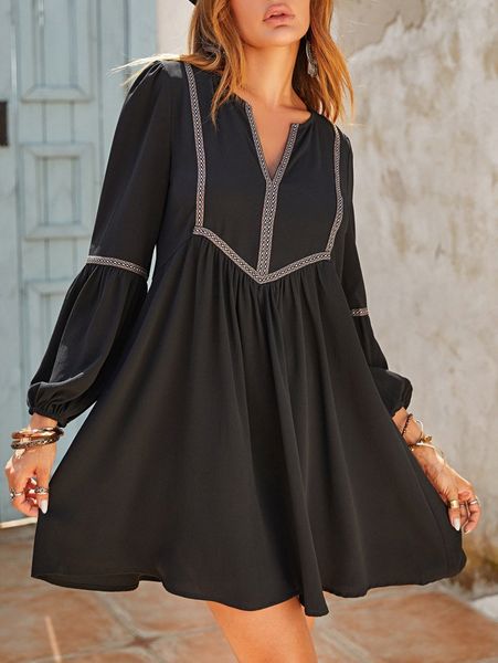 

rusttydustty contrast embroidered trim notched dress y561#, Black;gray