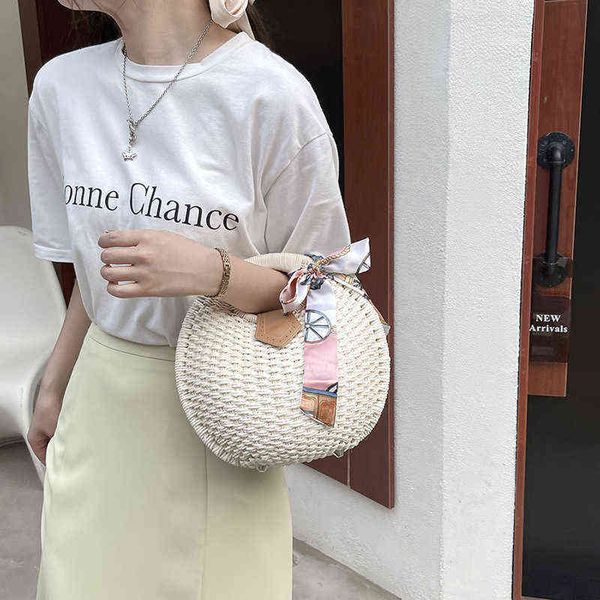 

shopping bags rattan woven for women cute shell handbags round straw weaving handle bags ladies summer basket bags fashion beach bag 220412