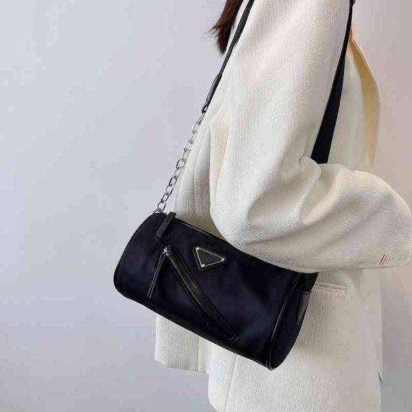 

purses outlet 2022 new nylon cloth women's texture sling one shoulder oblique span small round summer versatile trendy cool bag