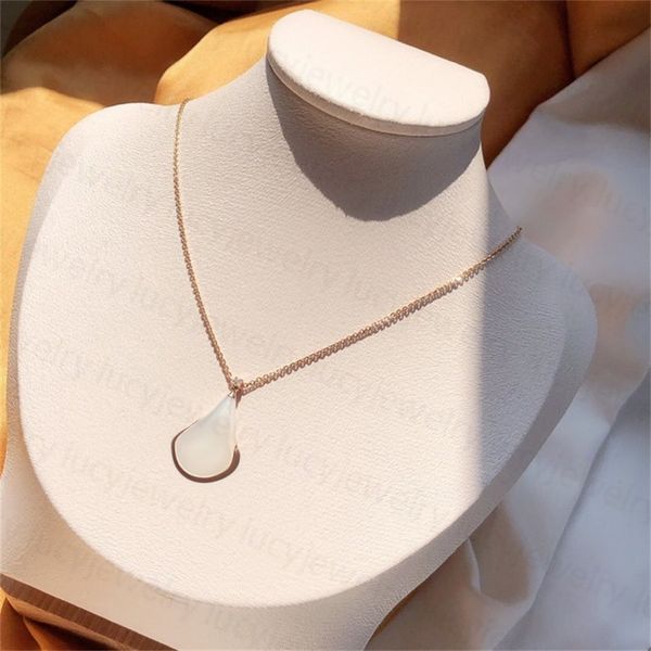 

fashion necklace classic luxury pendant necklaces suitable for gifts woman's delicate jewelry 4 colors high quality, Silver