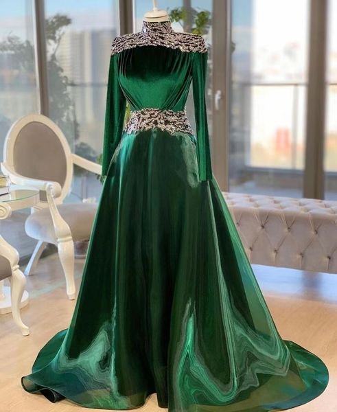 Abito da ballo elegante musulmano 2022 Medio Oriente arabo collo alto manica lunga verde smeraldo abiti da sera abiti da festa per le donne