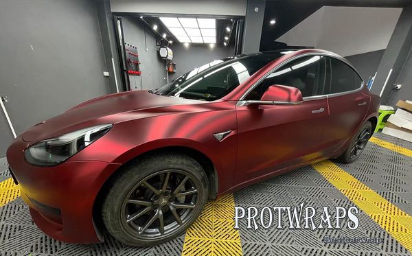 Top Quality Deep Romantic Red Satin Chrome Vinyl CAR Wrap Film adesivo Wrapping Covering Foil Colla a bassa aderenza 3M qualità 1.52x20m Rotolo 5x65ft