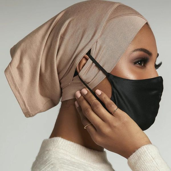 Abbigliamento etnico 2022 Foro per l'orecchio Interno Hijab Elastico in cotone Musulmano Turbante Cappello Donna Sotto Sciarpa Berretti Islam Testa Avvolge Jersey Sottosciarpa