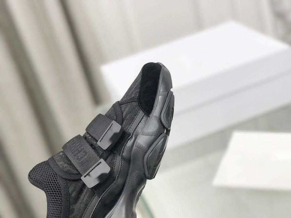 

high d quality casual wander sneakers shoes