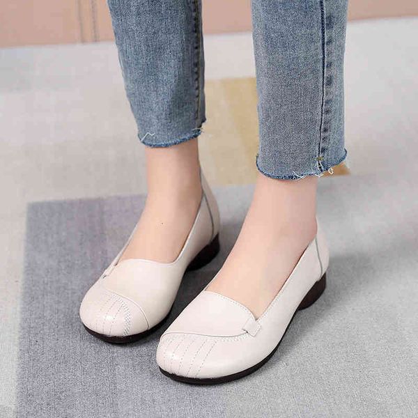 

dress shoes leather soft soled middle-aged women's shoes flat heel large size and elderly mother's single shallow 8jwu, Black