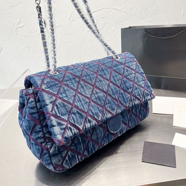 

43x27cm womens quilted flap bag denim embroidered designer shopping bag diamond silver hardware chain shoulder crossbody luxury ladies large