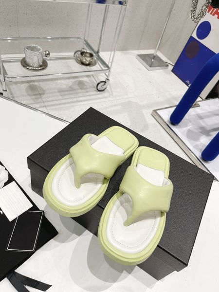 

2022 new sandal women's shoes fashion flat shoes brand square leather design joker solid color, Black