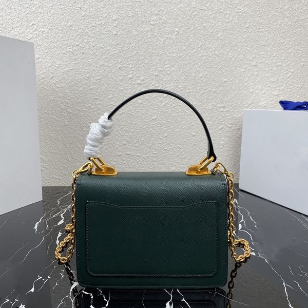 

women new style bag genuine leather metal chain handbag