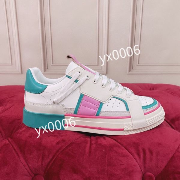 

2022 womens formal shoes spring and autumn new mens shoes low lace up thick soled non slip sneakers net deep mouth hc210416, Black