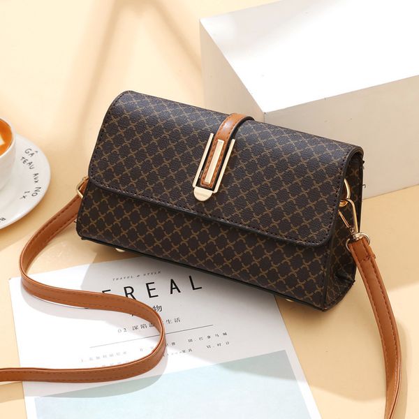 

designer bags shoulder messenger bags with vintage prints and contrasting colors 22cm