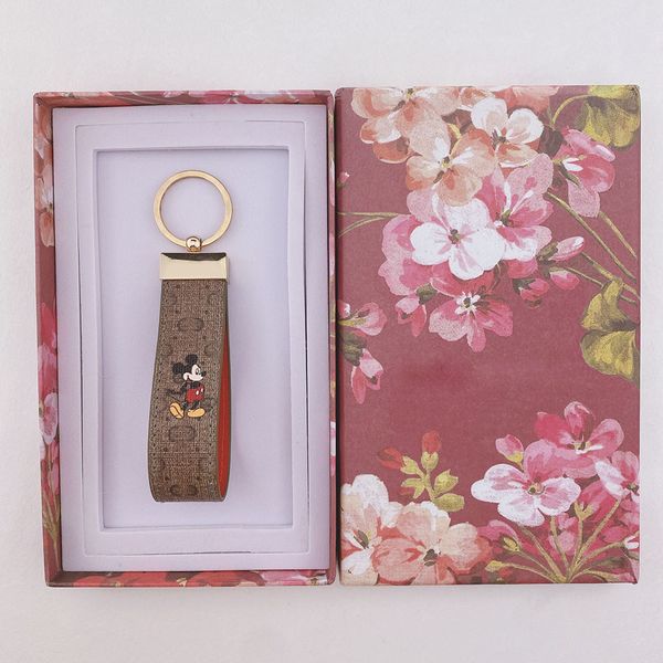 

brand keychain designers key chain men car keyring womens fashion bee buckle keychains handmade leather men women bags pendant266, Silver