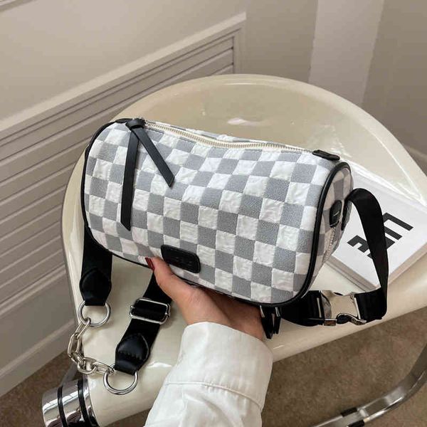 

advanced texture trend summer 2022 new niche dign diagonal bag lattice shoulder pillow designer bags
