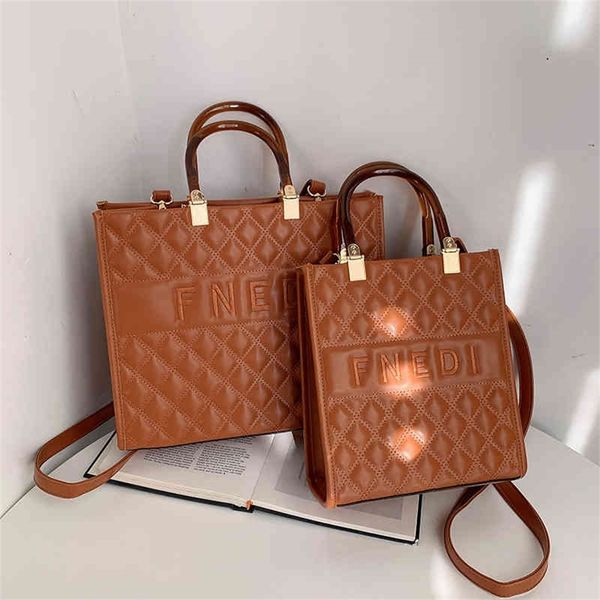 

simple and atmospheric women's fashion embroidered thread lingge portable one messenger design purses online