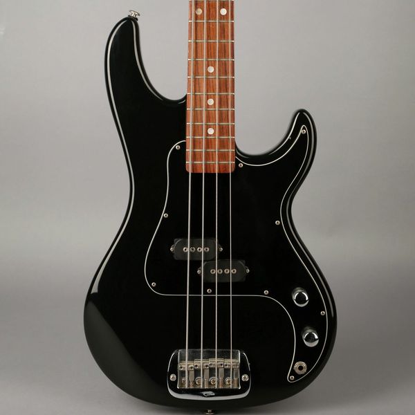

g&l usa sb-1 bass - 1998 - black w/rosewood electric guitar