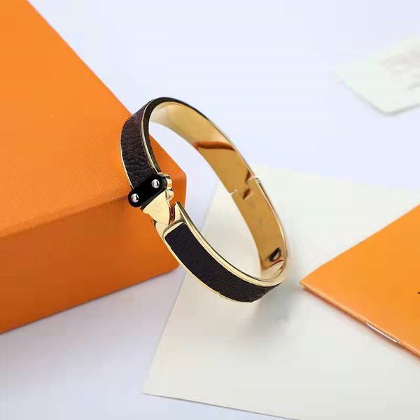 

classic design bangle man mens bracelet designer jewelry gold buckle bracelets stainless steel size for men and woman fashion jewelry bangle, Golden;silver