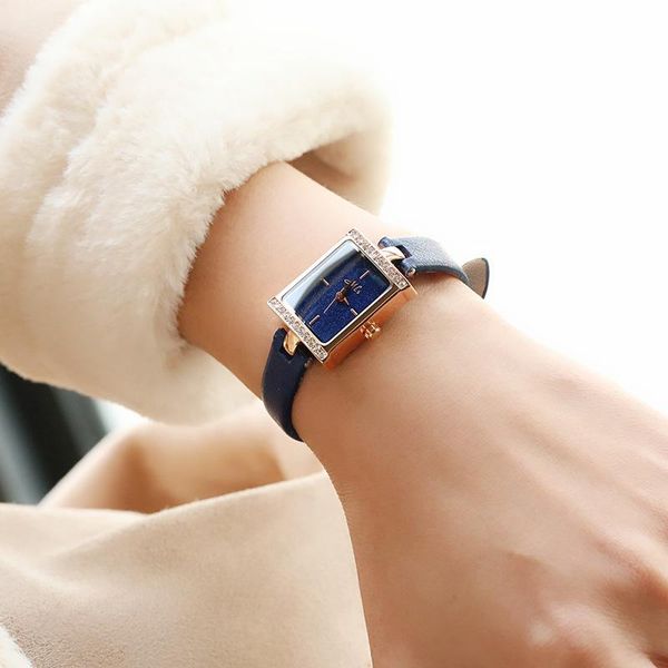 Armbanduhren Damen Quarzuhren Luxus Blau Leder Mode Damen Diamant Armbanduhr Einfache Casual Stern Zifferblatt Kleid Uhr Relogio feminino
