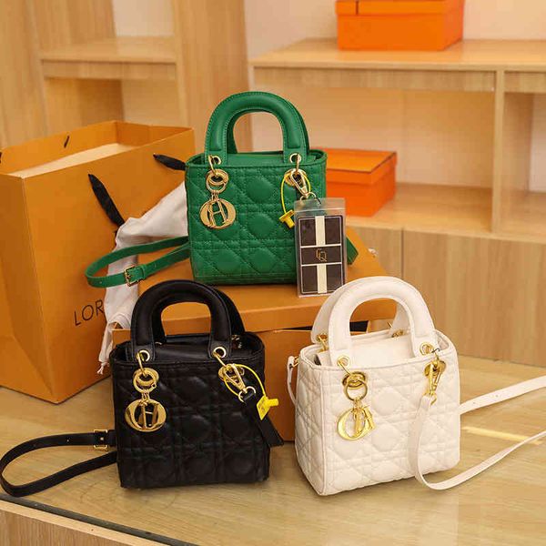 

handbags bags popular princess bag texture classic hand-held small fragrance lingge messenger versatile design feeling foreign style, Black;red