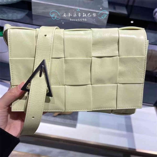 

designer bag handbags venetas bottegas purchase of baodiejia casette metal triangle buckle oil wax skin woven