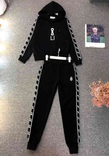 

womens two piece pants chest fashion letter logo print sweatshirts hoodie stripe trim trousers 2 piece sets luxury designer tracksuits 0912, White