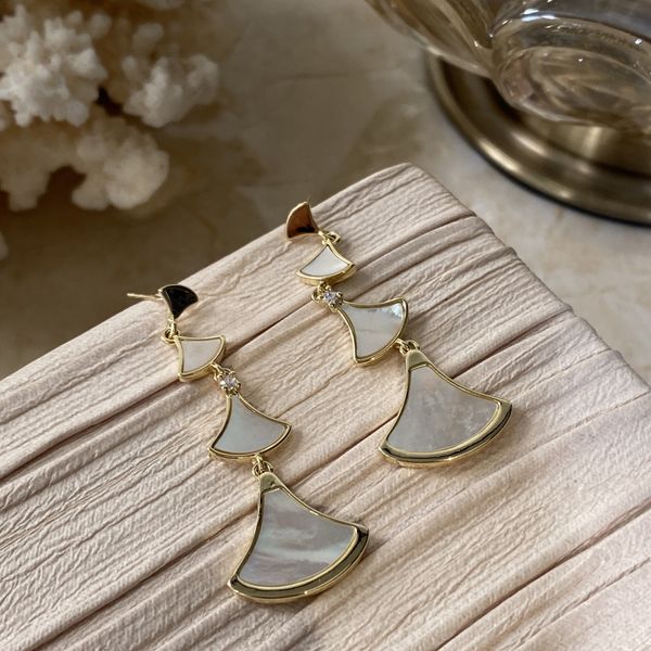

2022 new u tang jewelry long fan-shaped earrings 2022 early autumn new s925 fashion net red shell earrings temperament, Golden