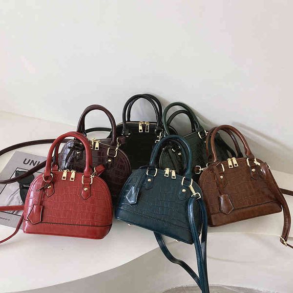 

handbags classic women's 2022 new portable shoulder leisure versatile pattern messenger shell